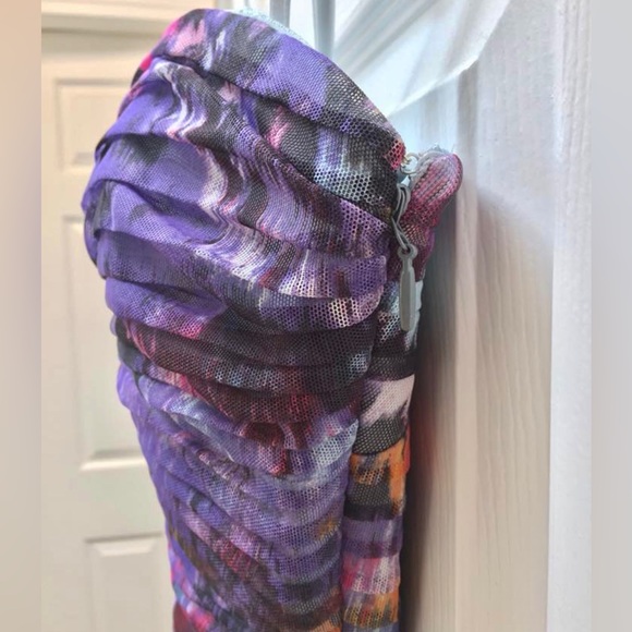 BCBGMaxAzria Rutched Dress Size 0 - Picture 5 of 8